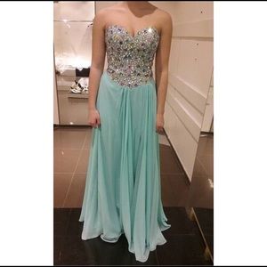 Prom dress